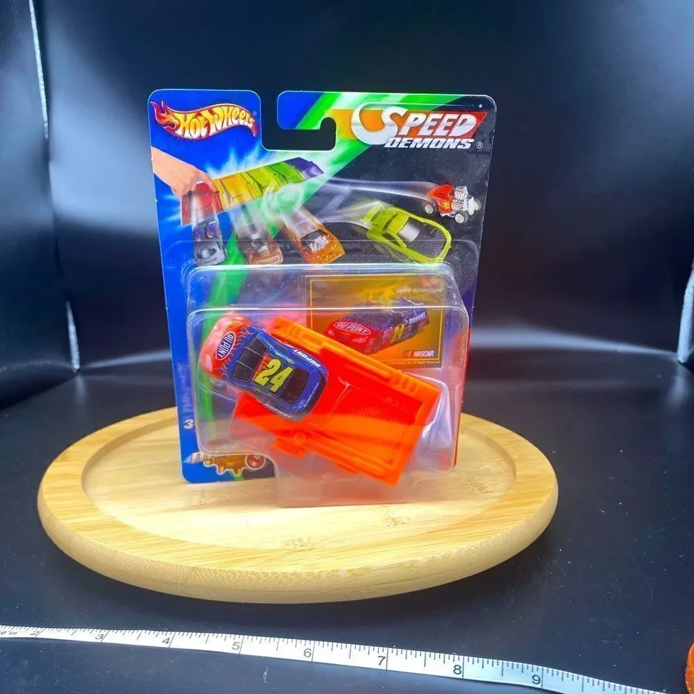 NIOB Hotwheels Speed Demon Jeff Gordon stock car by Mattel 2003